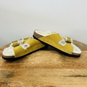 Birkenstock Arizona Shearling Sandals Women's 5 / 39 Mustard Suede Double Buckle
